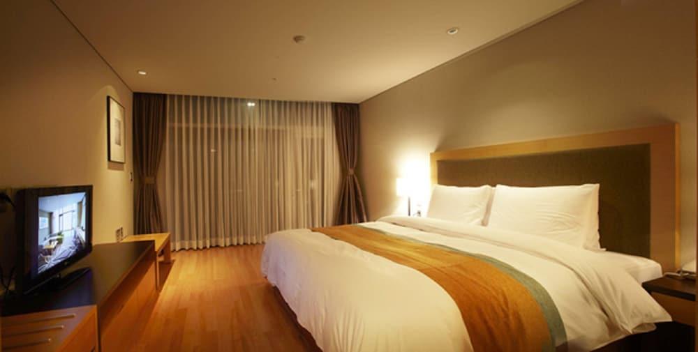 Hidden Bay Hotel يوسو المظهر الخارجي الصورة